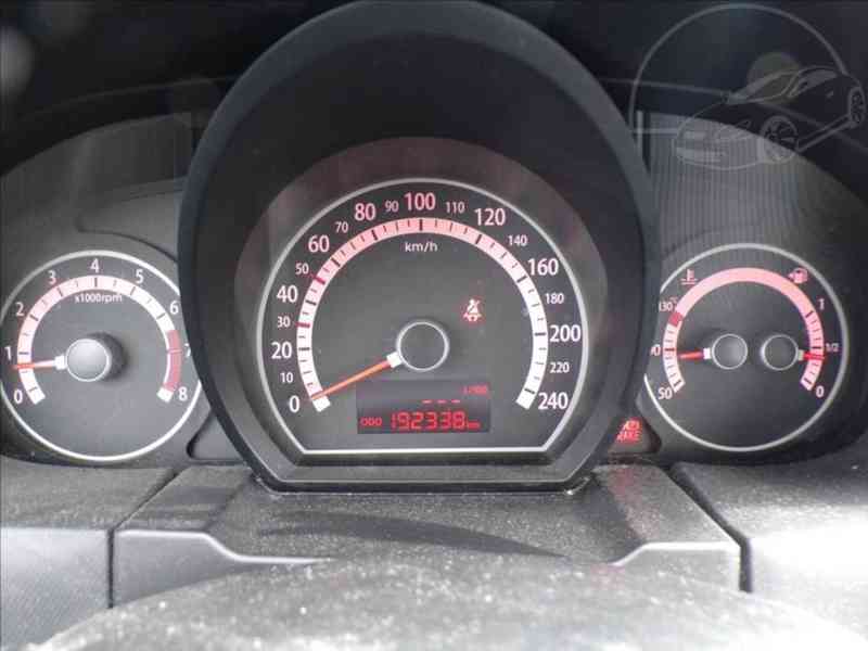 Kia Cee´d 1,4 i16V KLIMATIZACE - foto 6