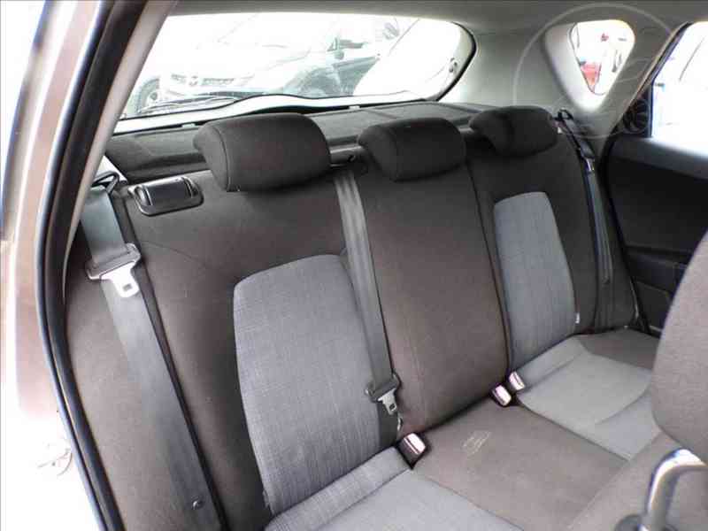 Kia Cee´d 1,4 i16V KLIMATIZACE - foto 10