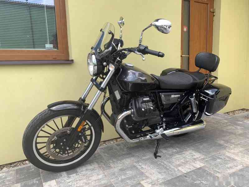Moto Guzzi V9 Roamer - foto 9