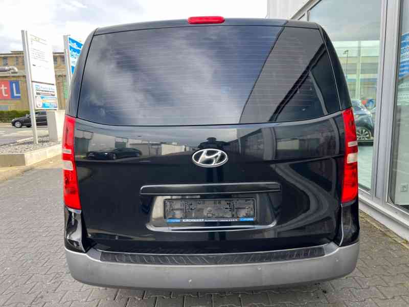 Hyundai H-1 2,5d Travel 8 míst 125kw - foto 9
