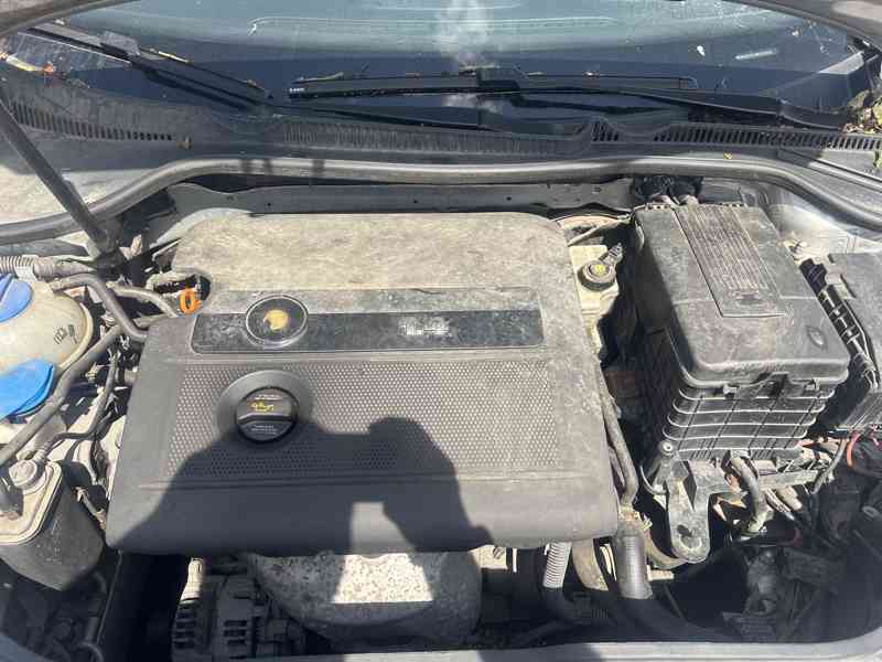 VW Golf V 1,4MPI 55KW BCA r.2006 prodám díly - foto 6