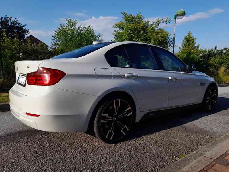 BMW 318 D - foto 4