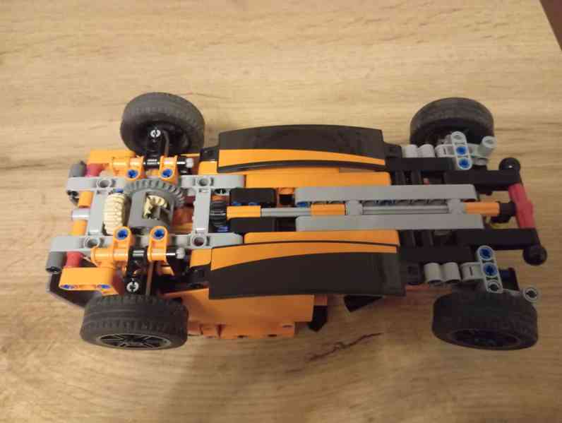 LEGO Technic 42093 – Hot Rod - foto 5