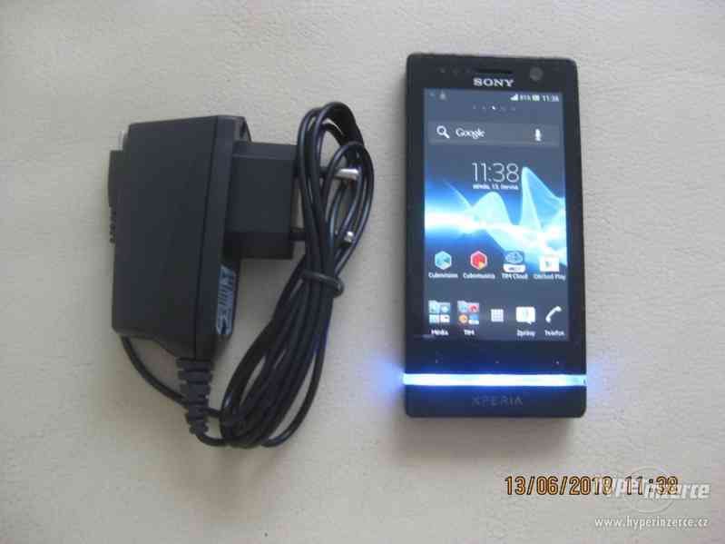 Sony XPERIA U (ST25i) - plně funkční dotykový telefon - foto 1