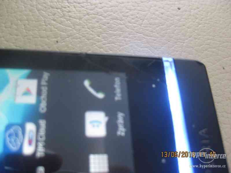 Sony XPERIA U (ST25i) - plně funkční dotykový telefon - foto 4