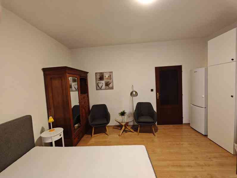Pronájem pokoje 22 m², Nové Hrady - foto 2
