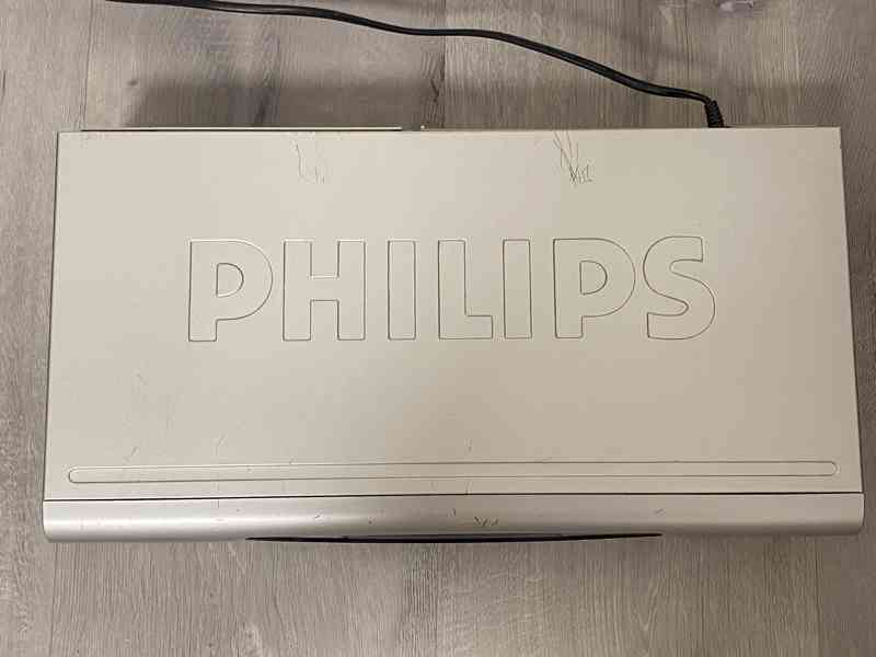 Značkový VHS videorekordér PHILIPS VR740 - foto 5