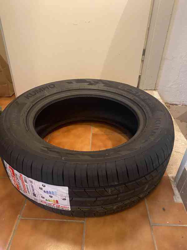 Kumho 225/55 R16 95W - foto 3