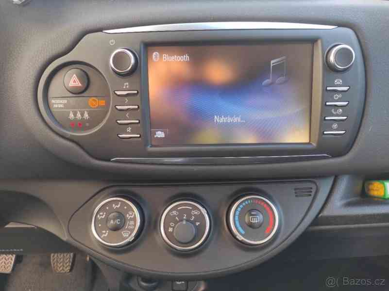Toyota Yaris 1,5 82kW - 2016 - 56 000 najeto - foto 14