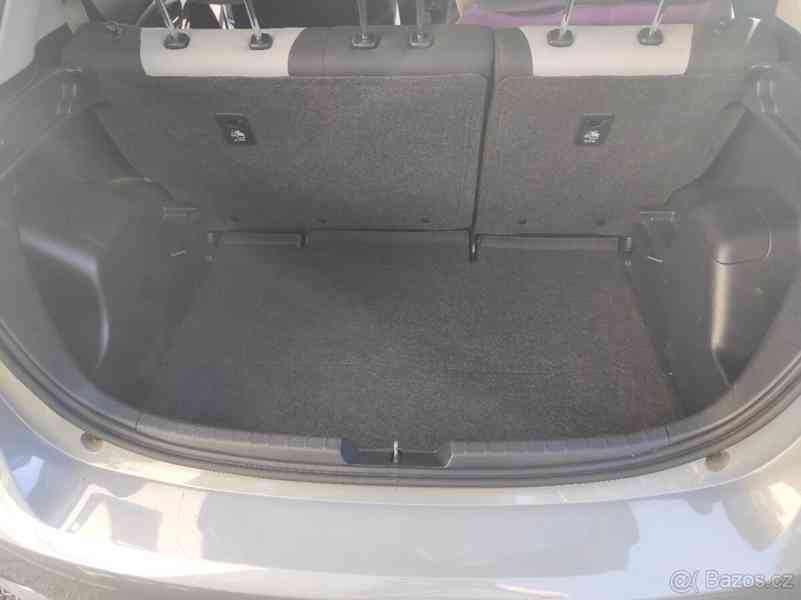 Toyota Yaris 1,5 82kW - 2016 - 56 000 najeto - foto 15