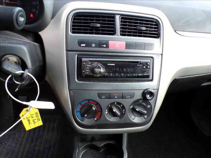 Fiat Punto 1,4 i - foto 6