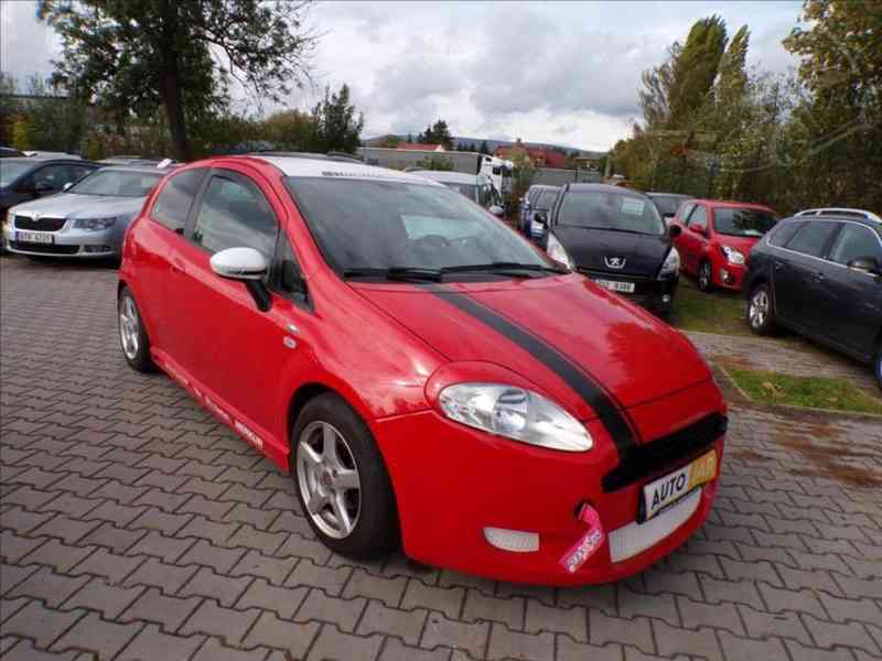 Fiat Punto 1,4 i - foto 1