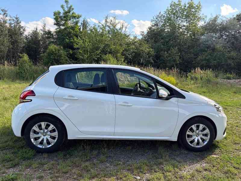 Peugeot 208 1,2   60KW, 2017 - foto 5