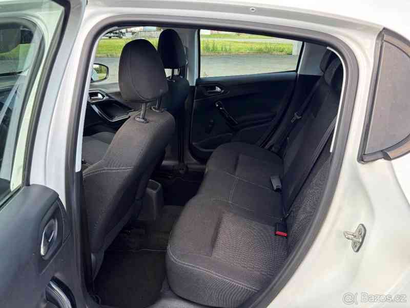 Peugeot 208 1,2   60KW, 2017 - foto 12