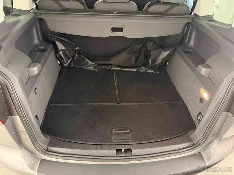 Volkswagen Touran 2,0 TDI 103kW, po komplet.S. - foto 17