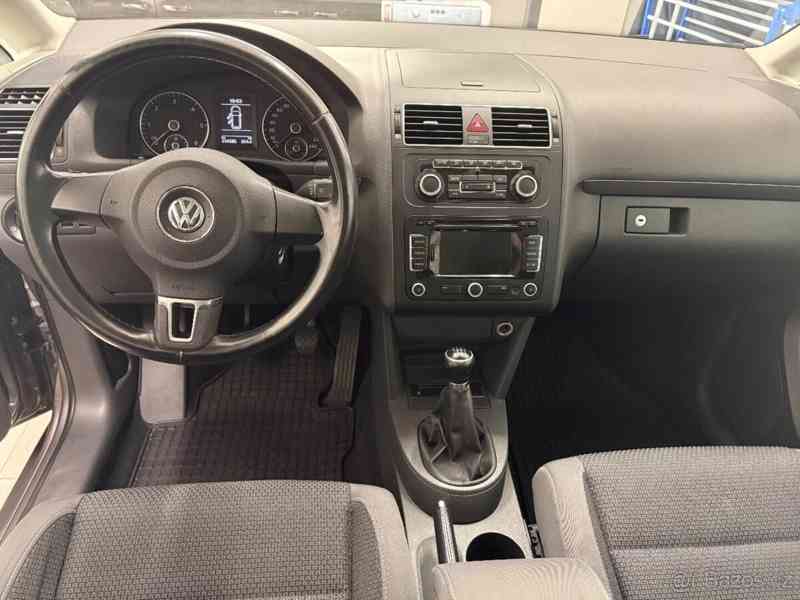 Volkswagen Touran 2,0 TDI 103kW, po komplet.S. - foto 24