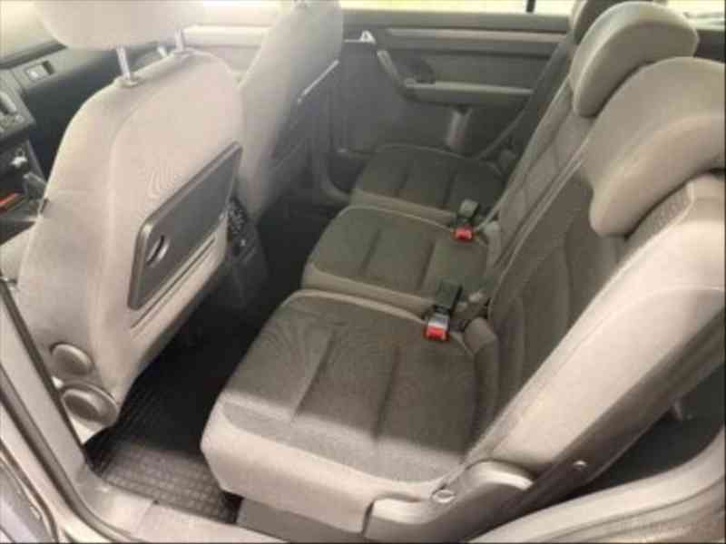 Volkswagen Touran 2,0 TDI 103kW, po komplet.S. - foto 13
