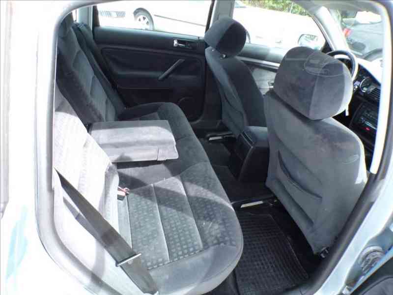 Volkswagen Passat 2,0 i TAŽNÉ ZAŘÍZENÍ - foto 10