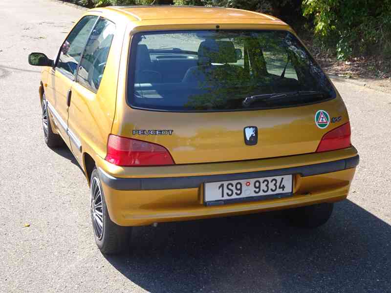 Peugeot 106 1.0i r.v.1997 TOP STAV - foto 4