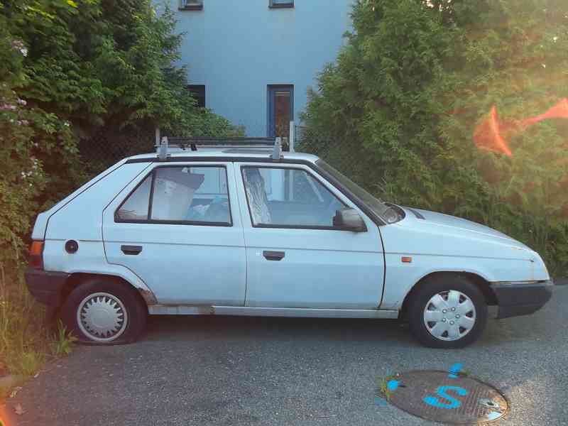 ŠKODA FAVORIT - foto 1