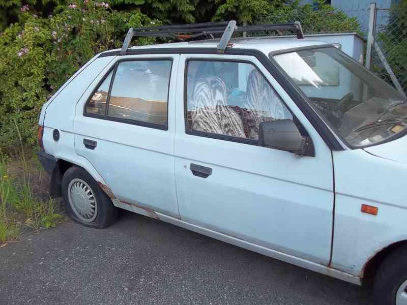ŠKODA FAVORIT - foto 2