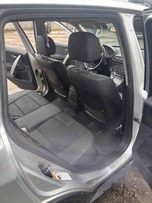 BMW X3 3,0   V6 D - foto 11