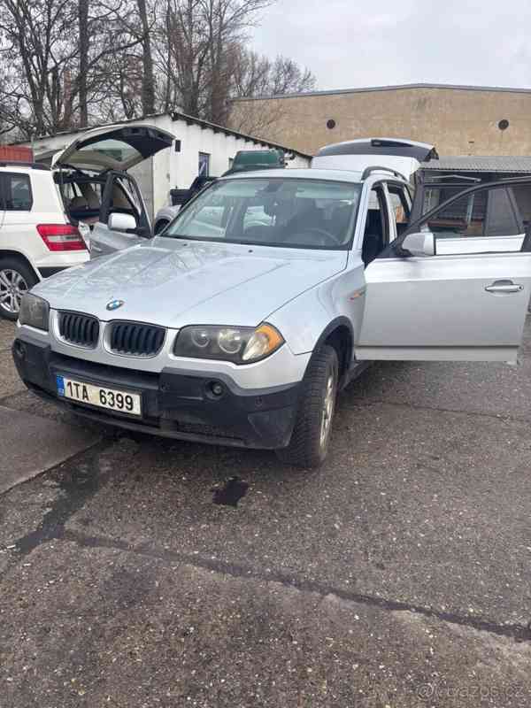 BMW X3 3,0   V6 D - foto 2