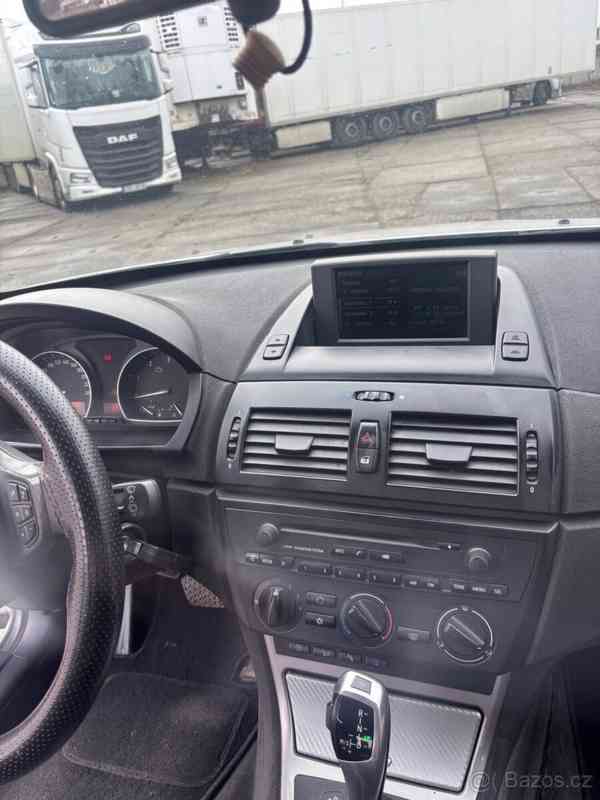 BMW X3 3,0   V6 D - foto 13
