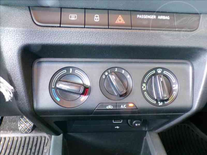Škoda Fabia 1,0 TSI 1.MAJITEL ČR,KLIMA - foto 7