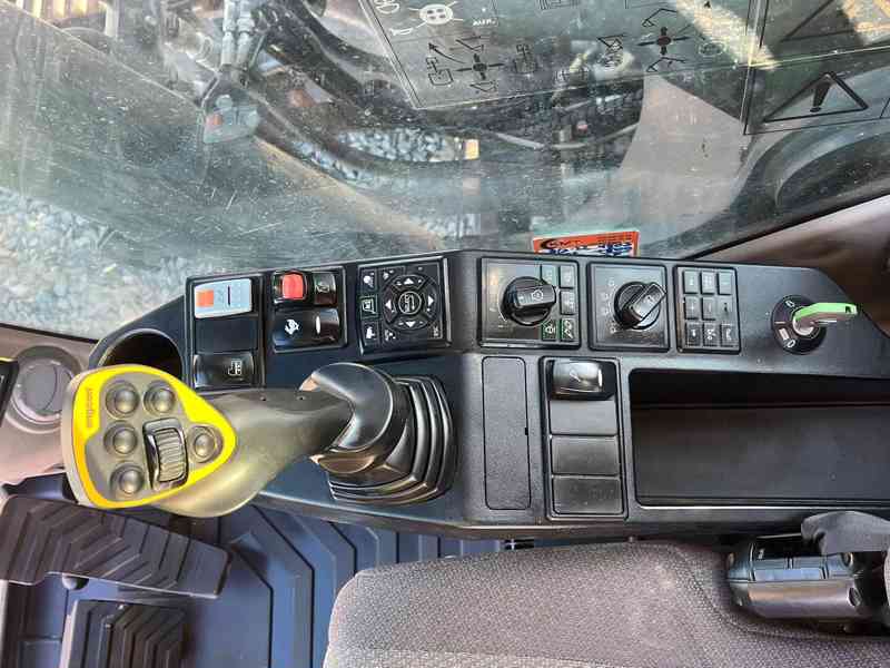 Pásové rypadlo Volvo EC220EL (Možnost leasingu) - foto 10