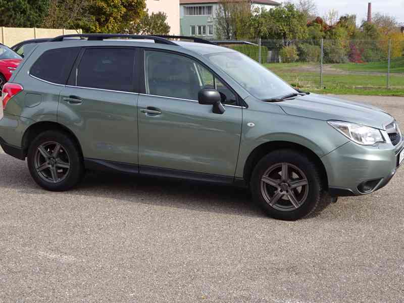 Subaru Forester 2.0i 4x4 r.v.2015 1.Maj.serv.kníž.ČR (DPH) - foto 2