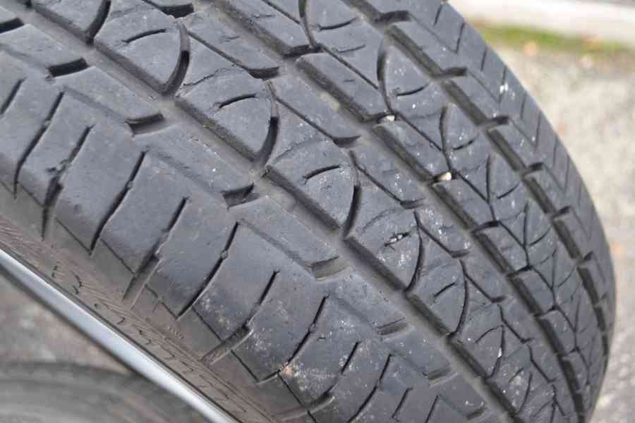 VW T5,T6 (6.1) - Sada pěkných letních kol 205/65R16C zánovní - foto 8