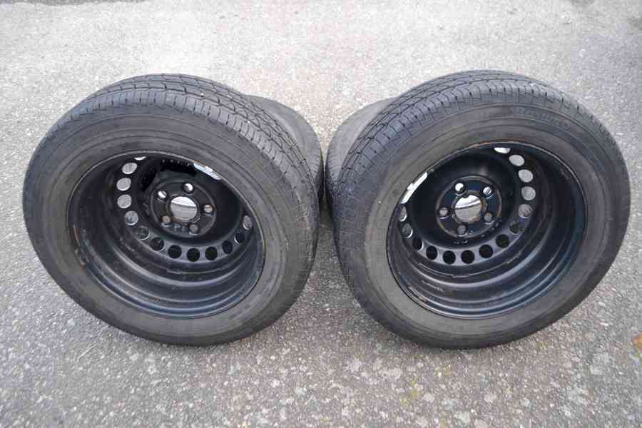 VW T5,T6 (6.1) - Sada pěkných letních kol 205/65R16C zánovní - foto 6