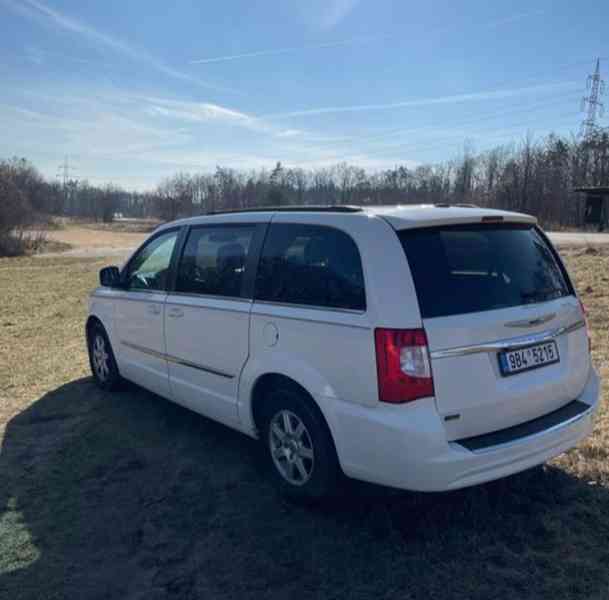 Chrysler Town & Country, 7 místné, A/T, TOP STAV - foto 3