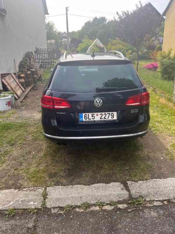 Volkswagen Passat 2,0 - foto 2