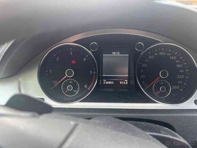 Volkswagen Passat 2,0 - foto 3