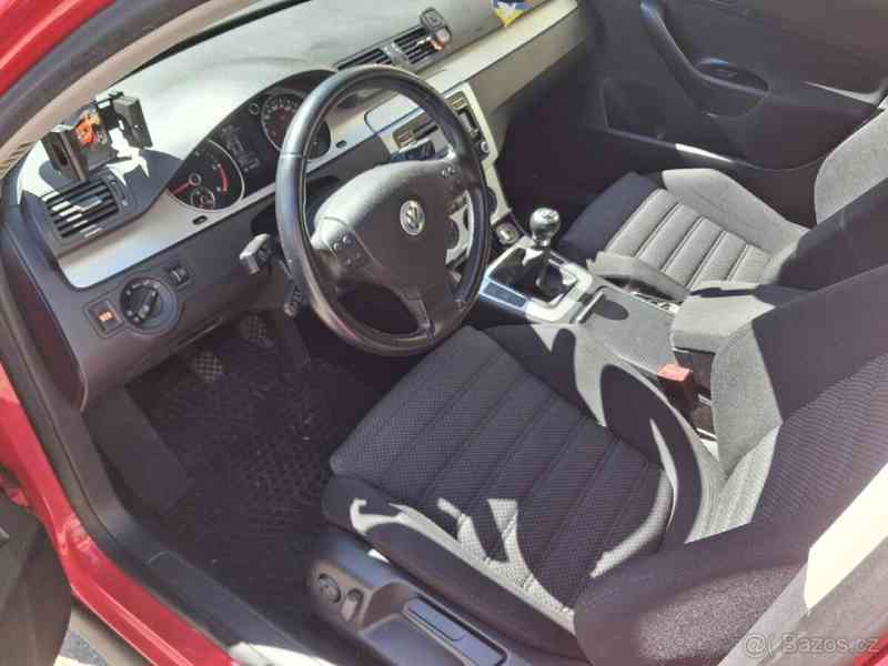 Volkswagen Passat 2,0   B6 - foto 5