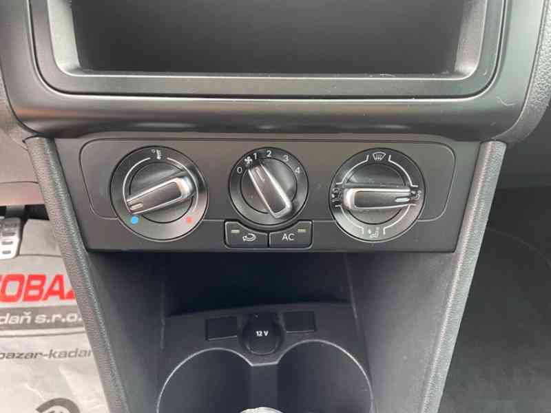 Volkswagen Polo, 1,2 51kW, SERVISKA - foto 14