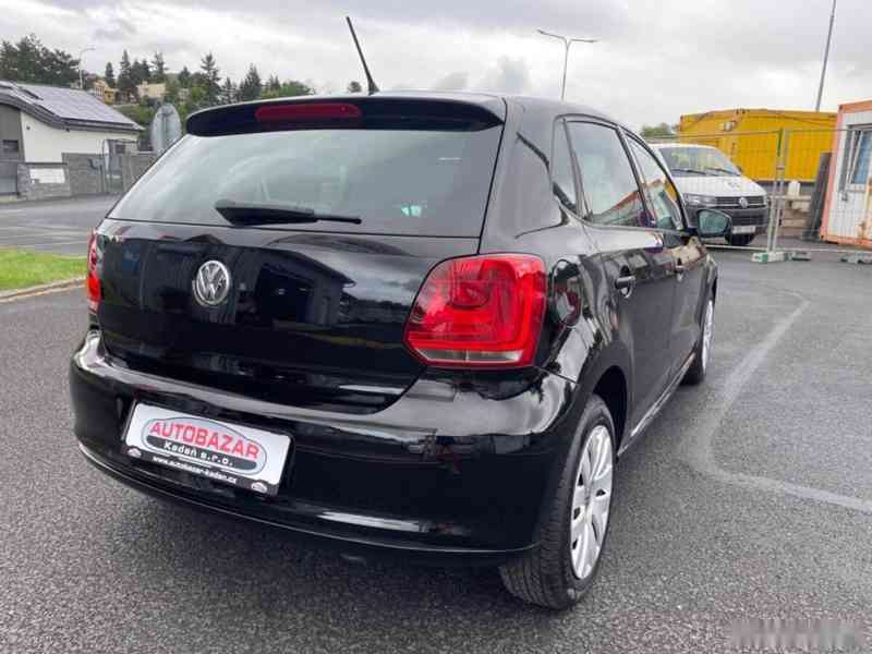 Volkswagen Polo, 1,2 51kW, SERVISKA - foto 6