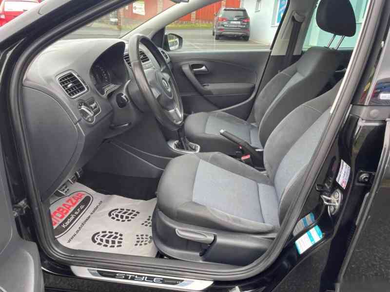 Volkswagen Polo, 1,2 51kW, SERVISKA - foto 11