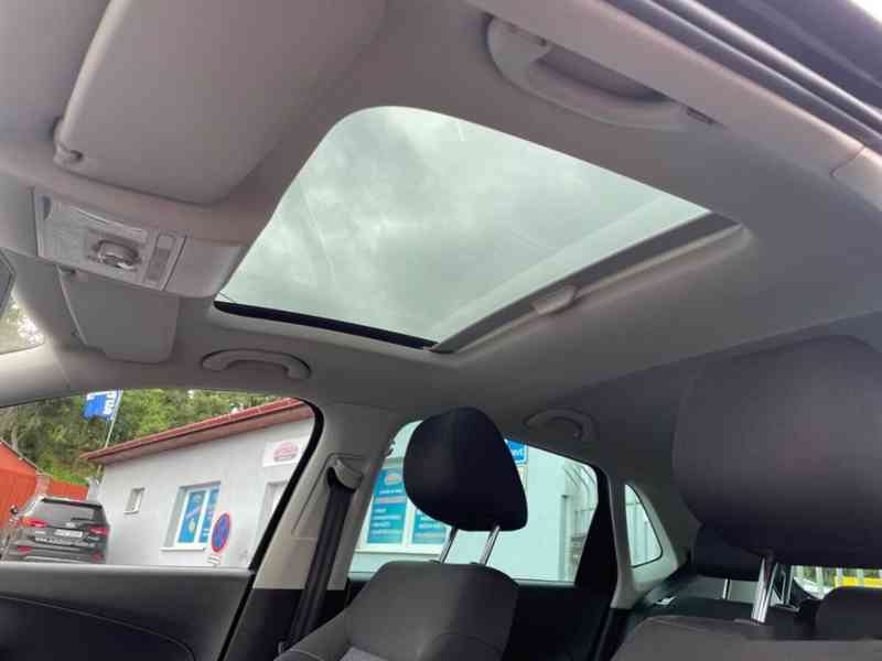 Volkswagen Polo, 1,2 51kW, SERVISKA - foto 15