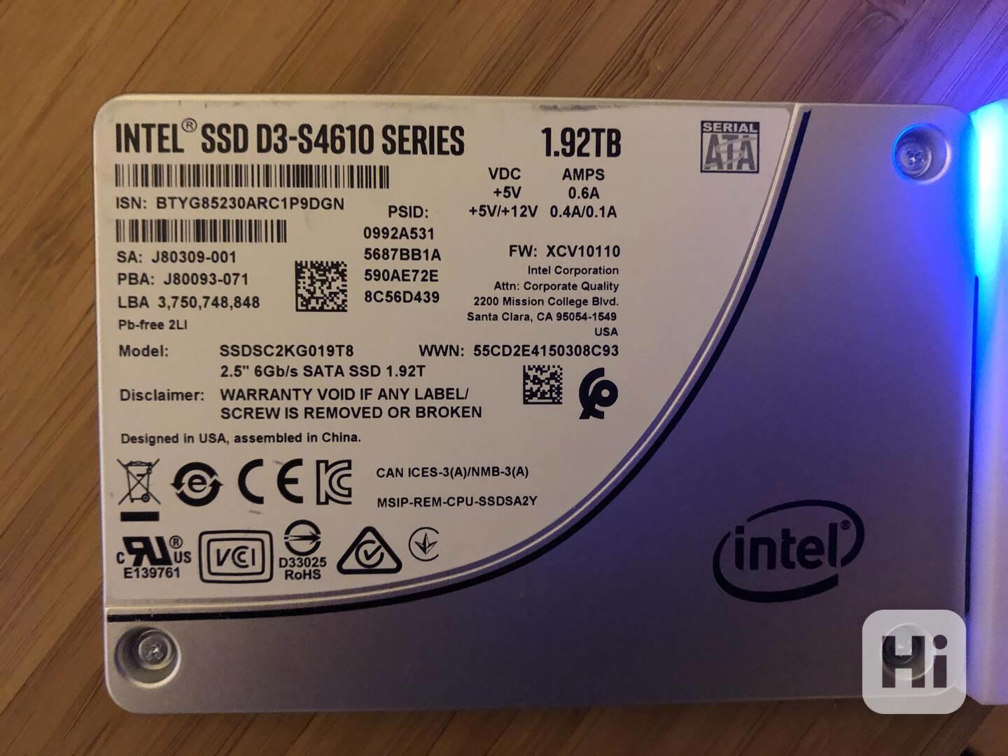 Intel SSD 1.9TB - foto 1