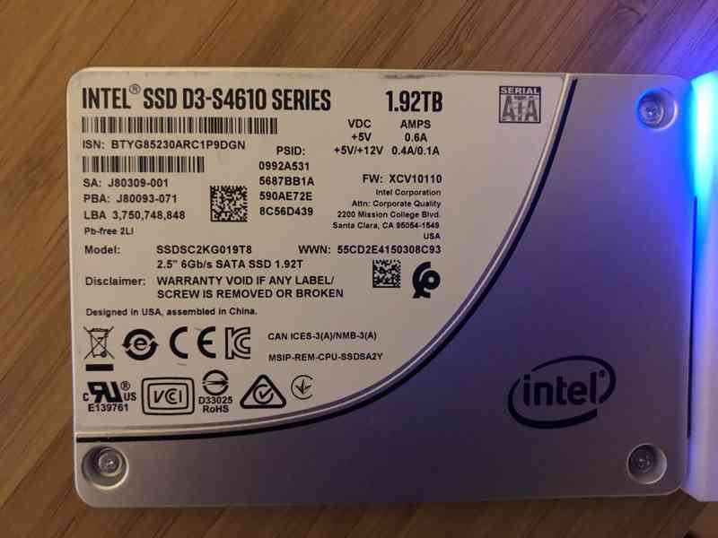 Intel SSD 1.9TB - foto 1