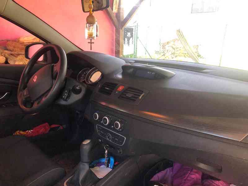 Renault Megane r.2012 1.6 - foto 5