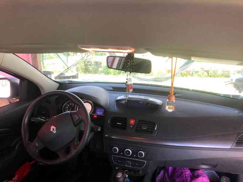 Renault Megane r.2012 1.6 - foto 6