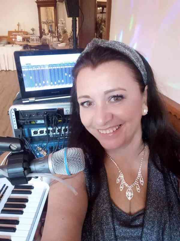 ŽIVÁ HUDBA NA OSLAVY, SVATBY, PLESY + DJ - ZLÍNSKÝ KRAJ - foto 14