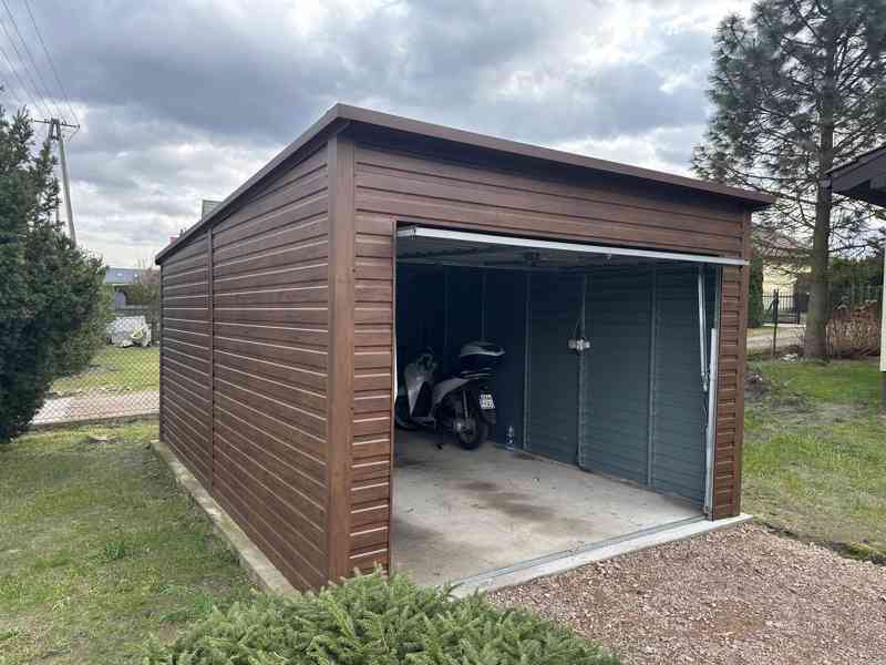 Plechová garáž 3,5x6,výklopná vrata, imitace dřeva TS582 - foto 4