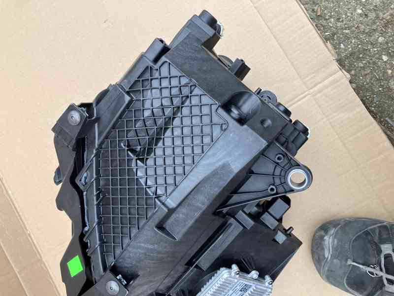 svetla svetlo FULLed skoda kamiq kamik leve prave - foto 12
