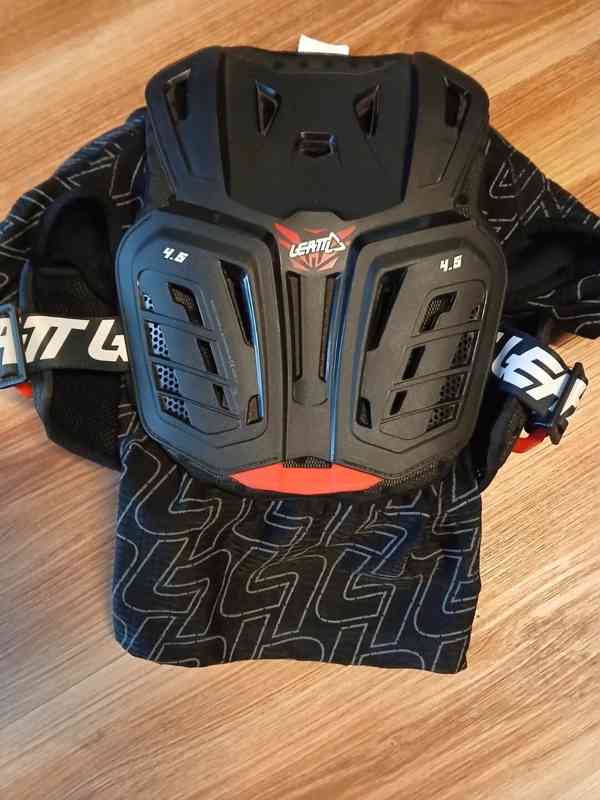 Motokrosová dětský chránič Leatt Armour 4.5 Black - foto 2