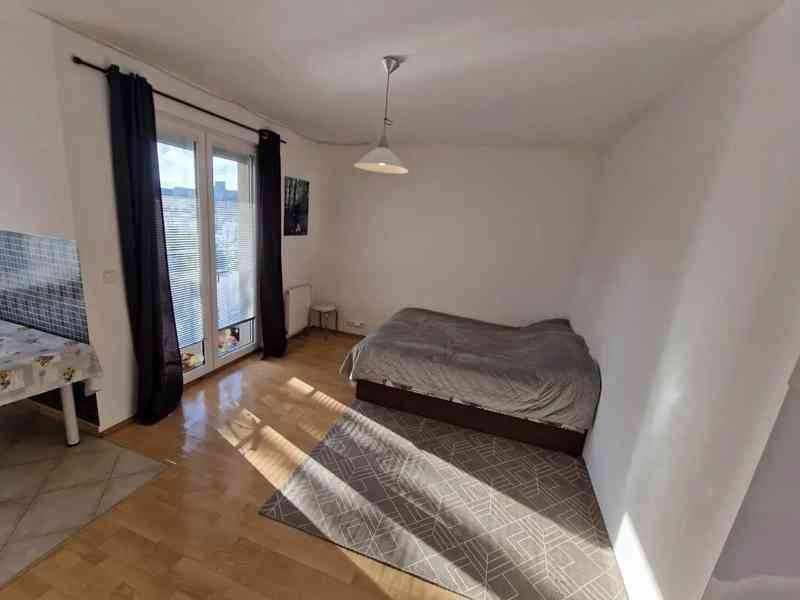 Pronájem bytu 1+kk 40 m² - foto 4